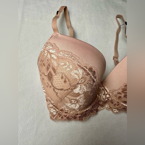 NWT Fredericks of Hollywood Beatrix Scalloped Lace Push Up Bra in Rose - Picture 4 of 6